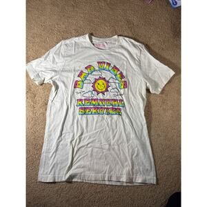 Kaeraz “Bad Vibes Removal Services” graphic tee women’s large